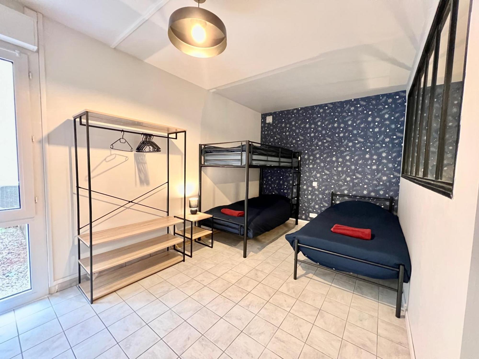 Le Grand Penon ~ Logement Spacieux A 6 Min Du Parc Saint-Georges-les-Baillargeaux Exterior foto