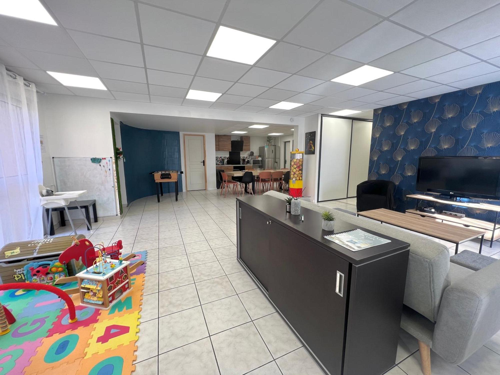 Le Grand Penon ~ Logement Spacieux A 6 Min Du Parc Saint-Georges-les-Baillargeaux Exterior foto