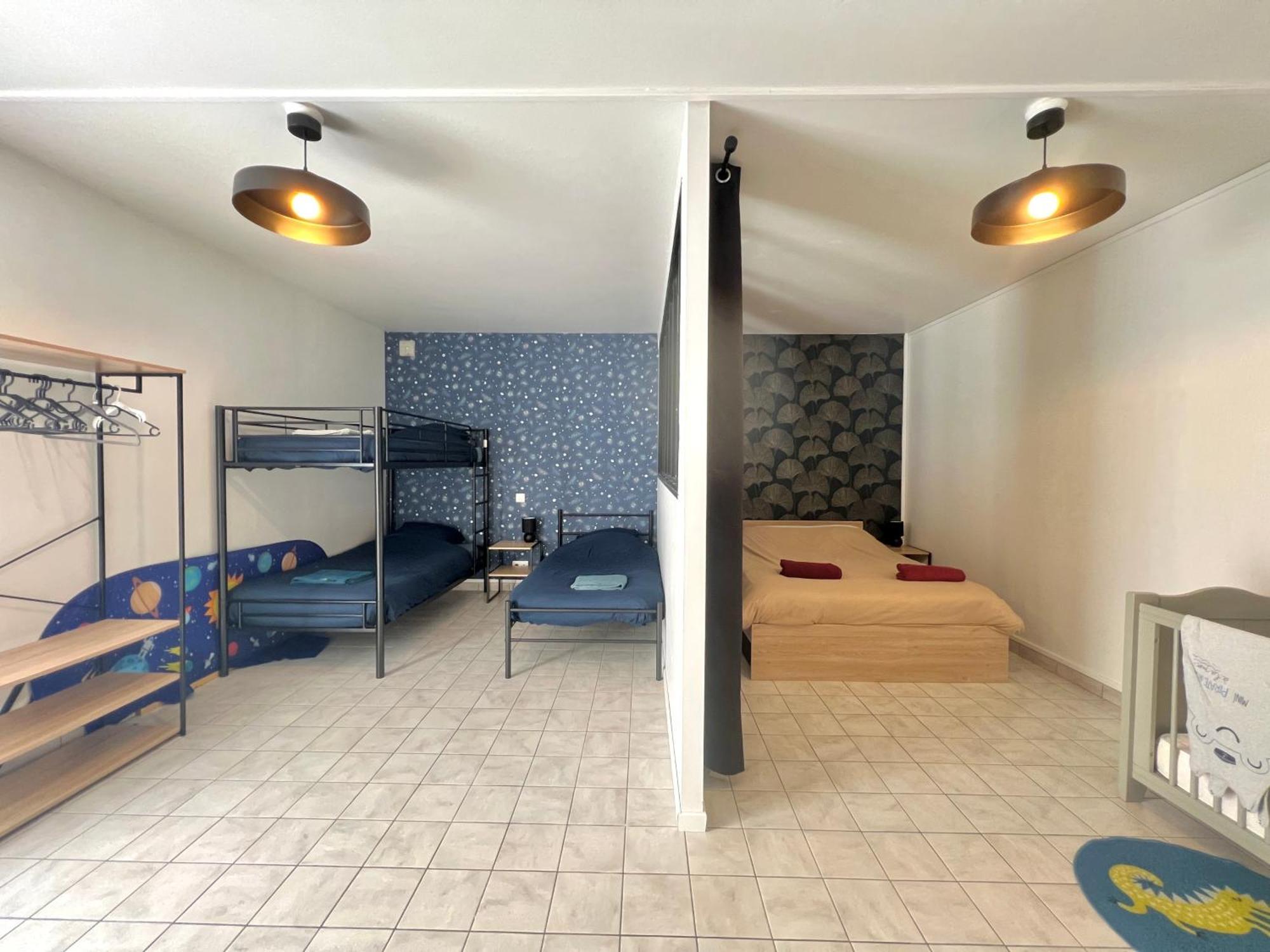 Le Grand Penon ~ Logement Spacieux A 6 Min Du Parc Saint-Georges-les-Baillargeaux Exterior foto